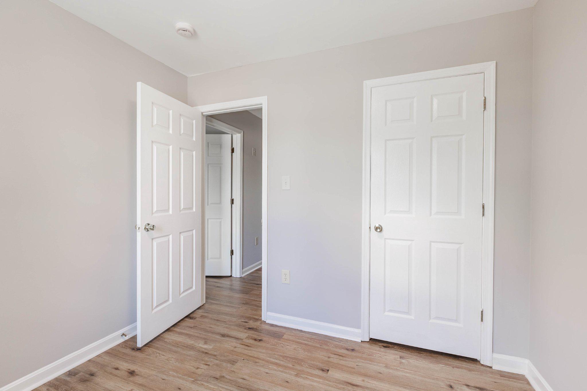 2433 Dunmore Ct Property Photo 23