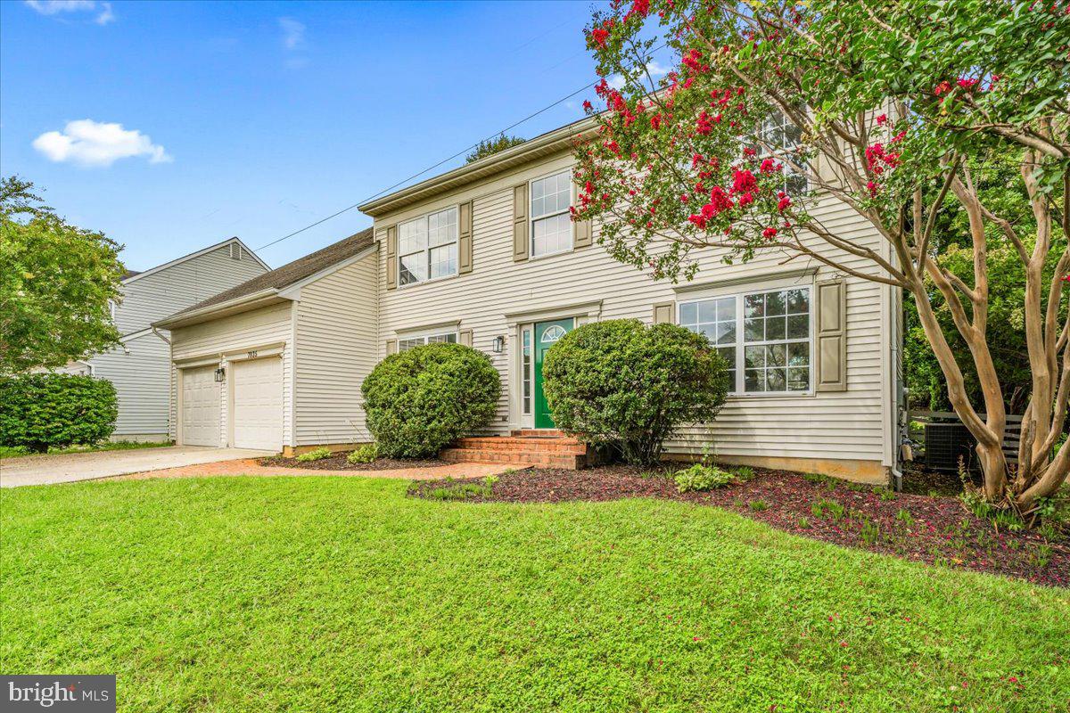 7035 ALLINGTON MANOR CIR E Property Photo 1