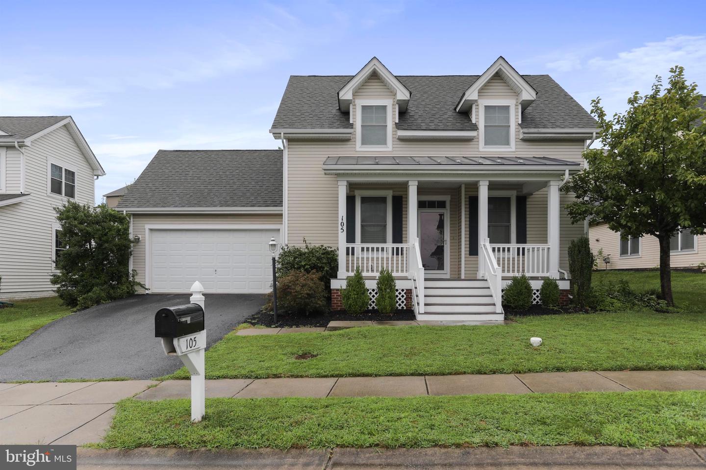 105 Spring Blossom Ln Property Photo 1
