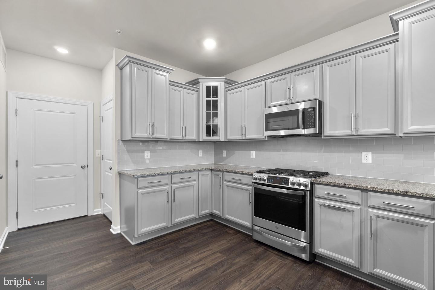 4942 Macdonough Pl Property Photo 8