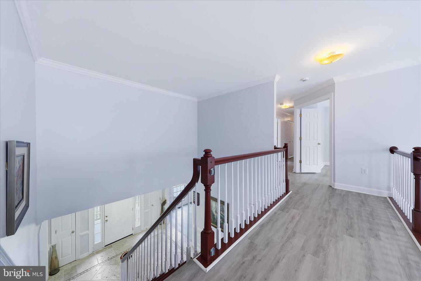 6135 Fieldcrest Ct Property Photo 17