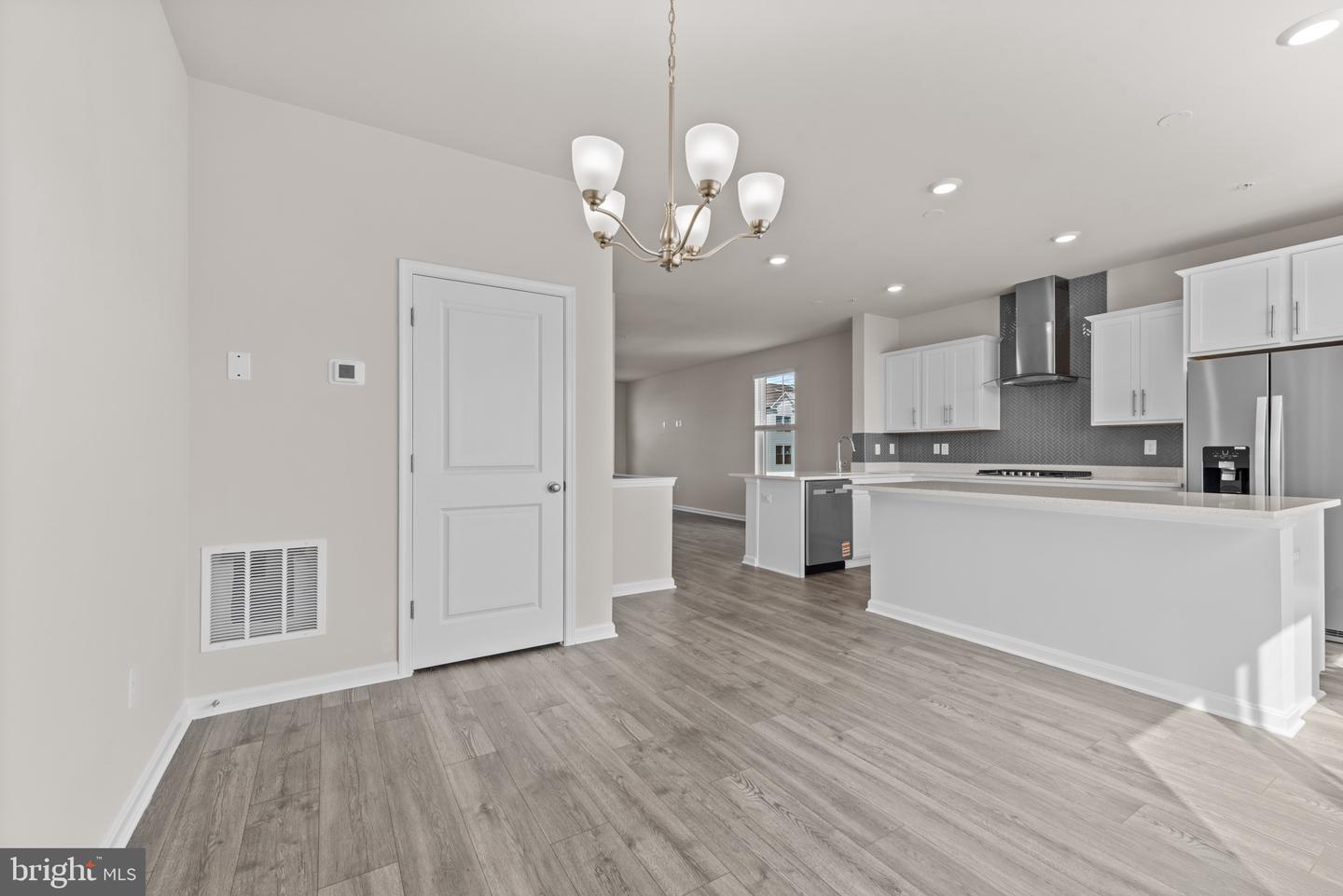 379 Ensemble Way Property Photo 11