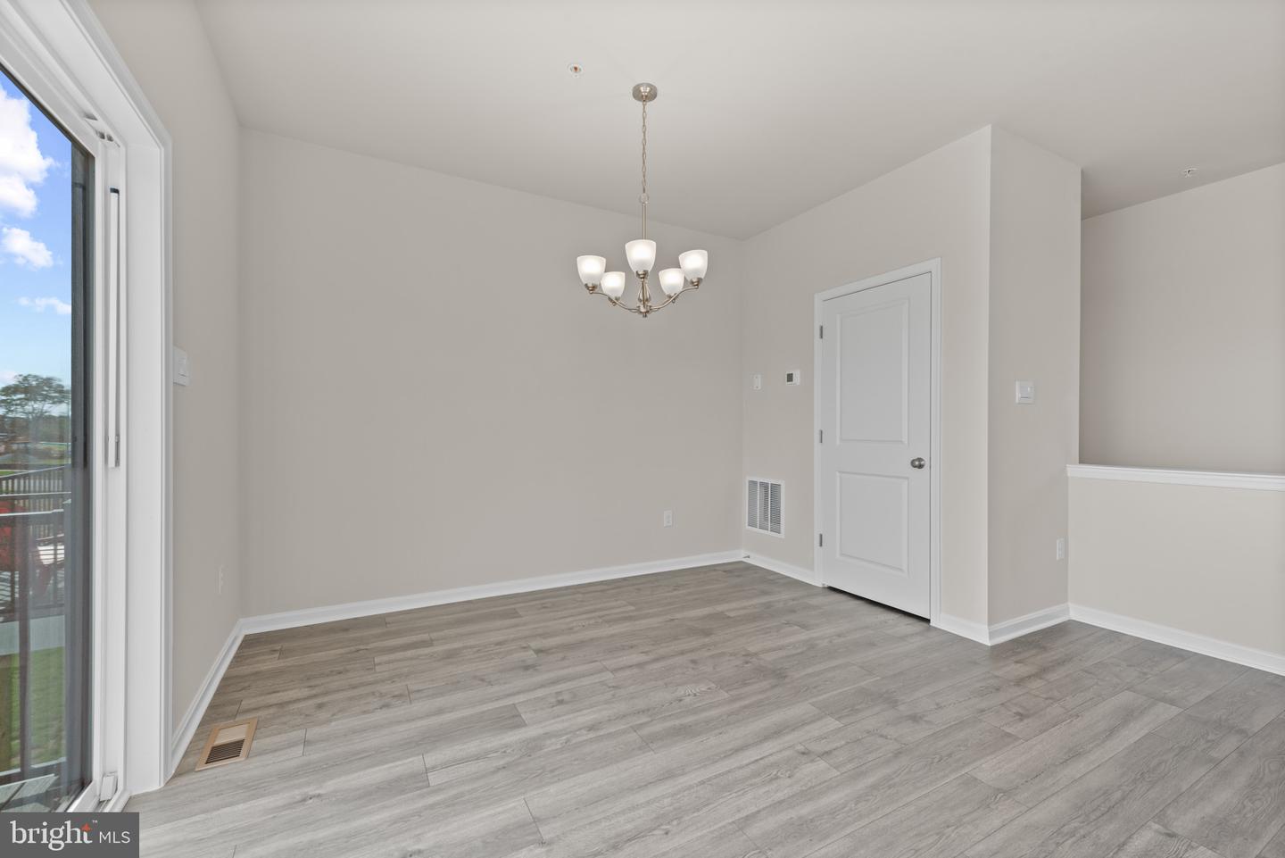379 Ensemble Way Property Photo 12