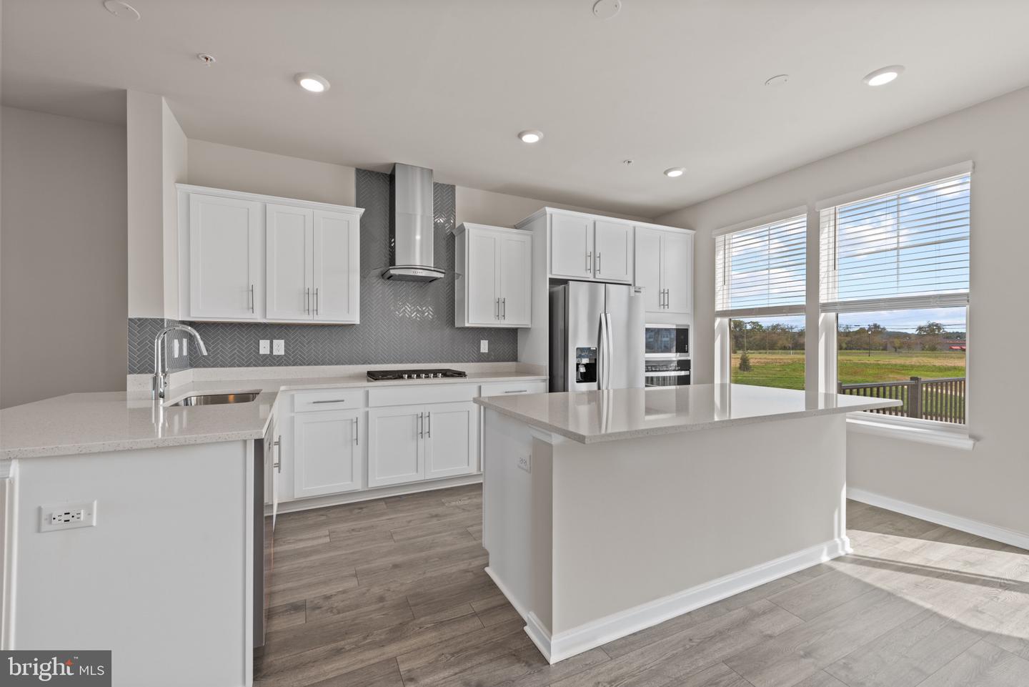 379 Ensemble Way Property Photo 14