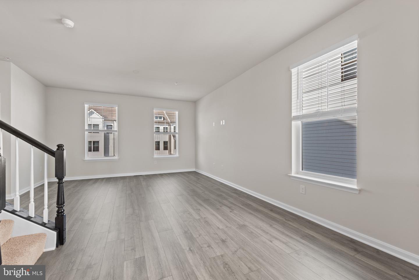 379 Ensemble Way Property Photo 16