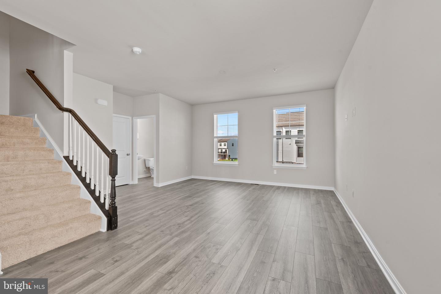 379 Ensemble Way Property Photo 17
