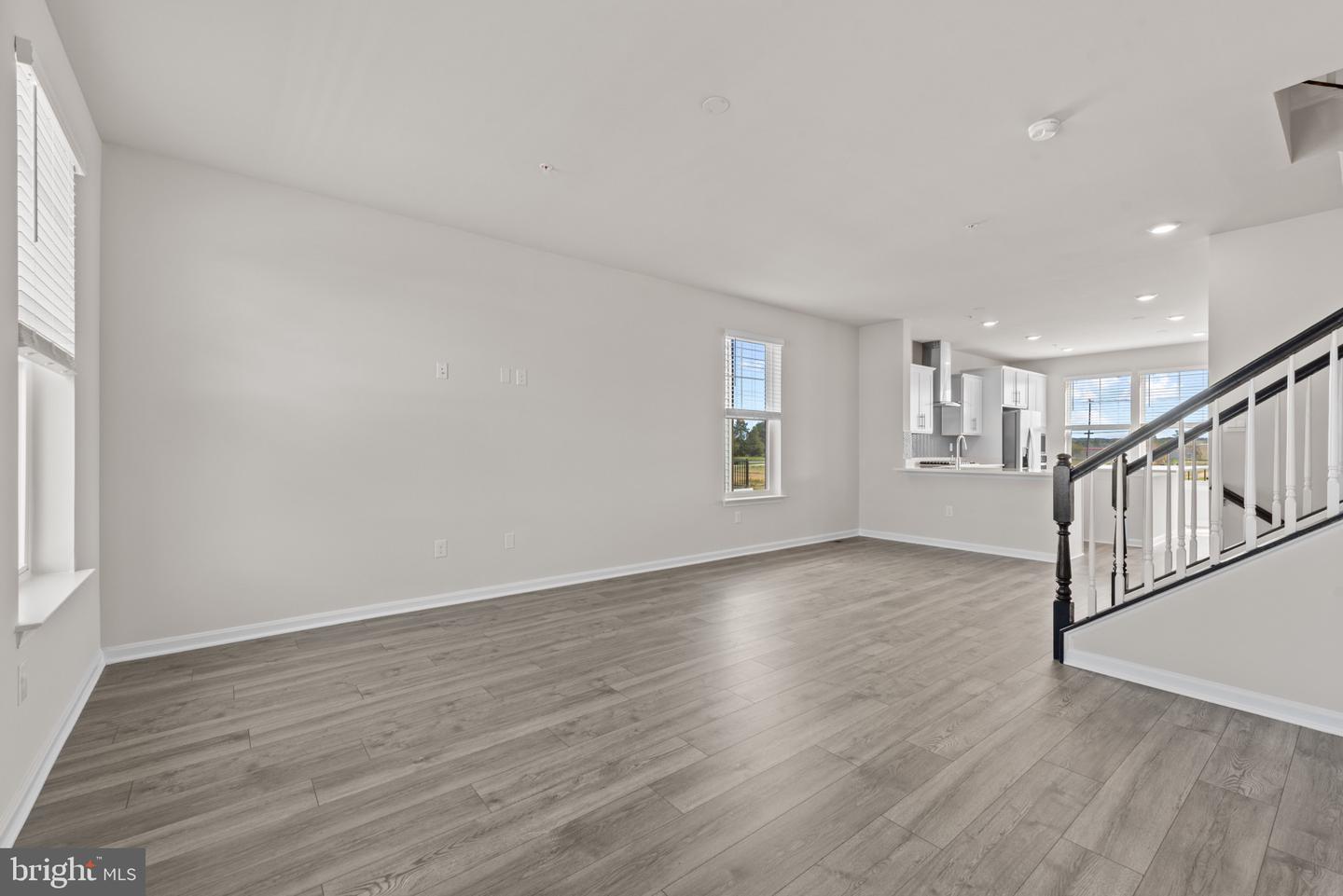 379 Ensemble Way Property Photo 20