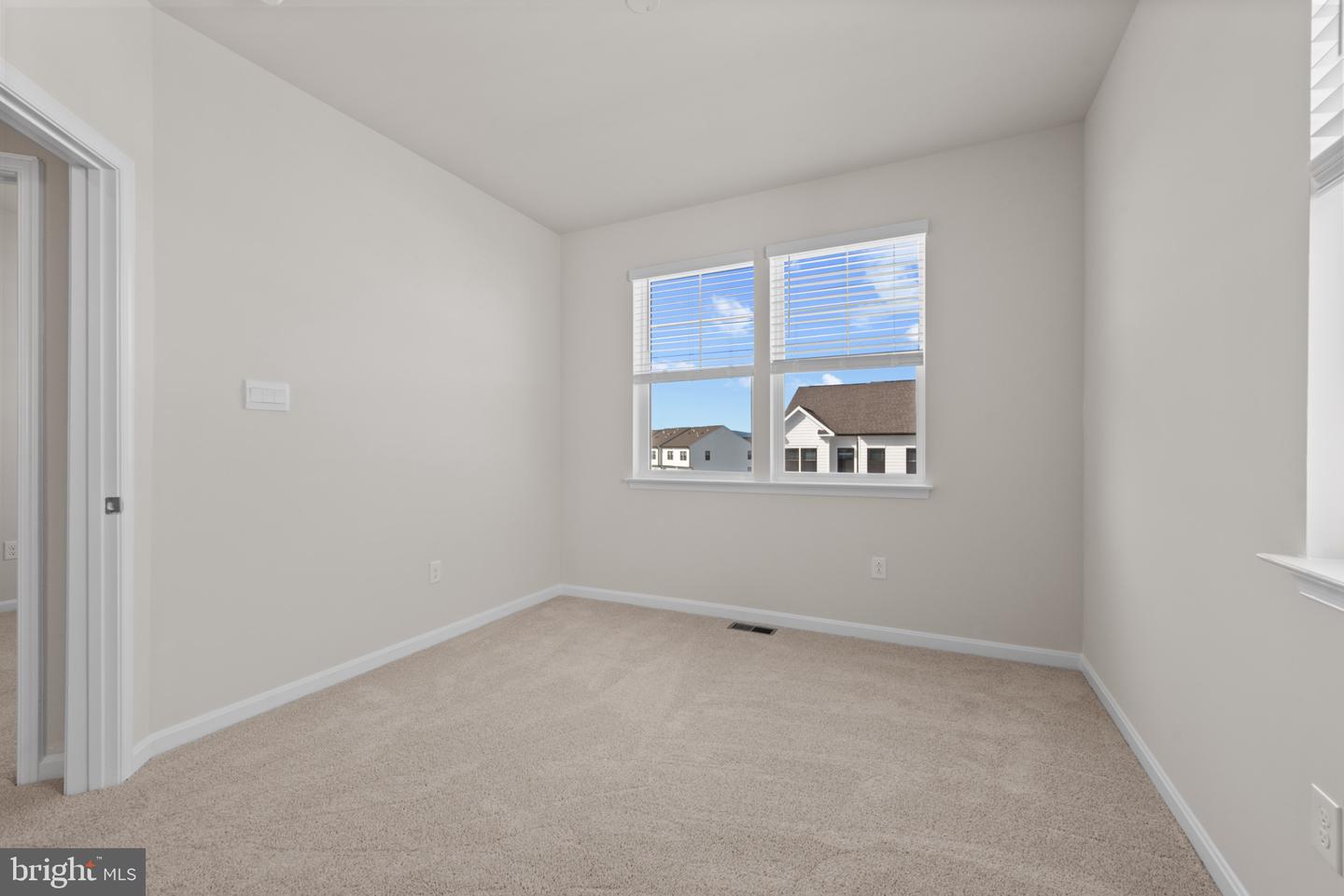 379 Ensemble Way Property Photo 27