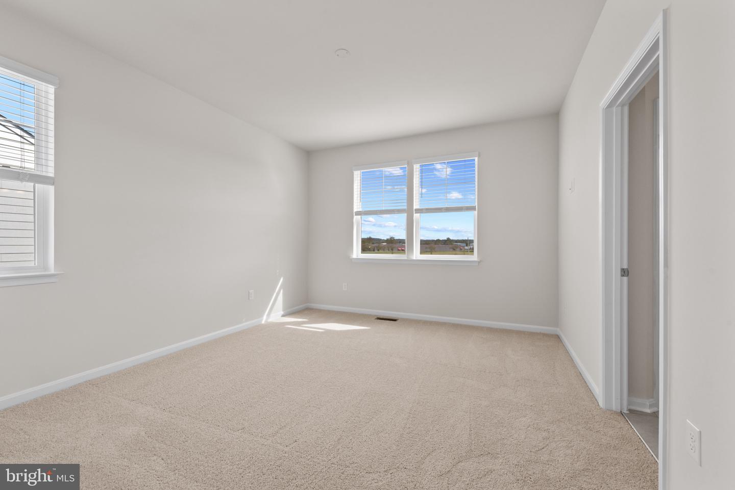 379 Ensemble Way Property Photo 29