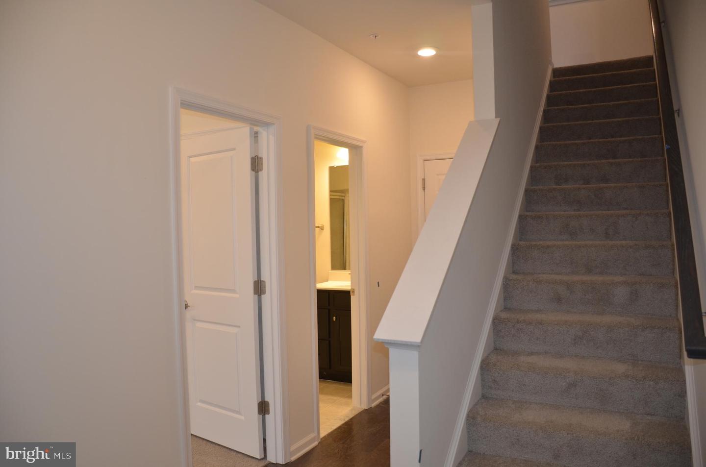5609 Tallyn Hunt Pl Property Photo 2
