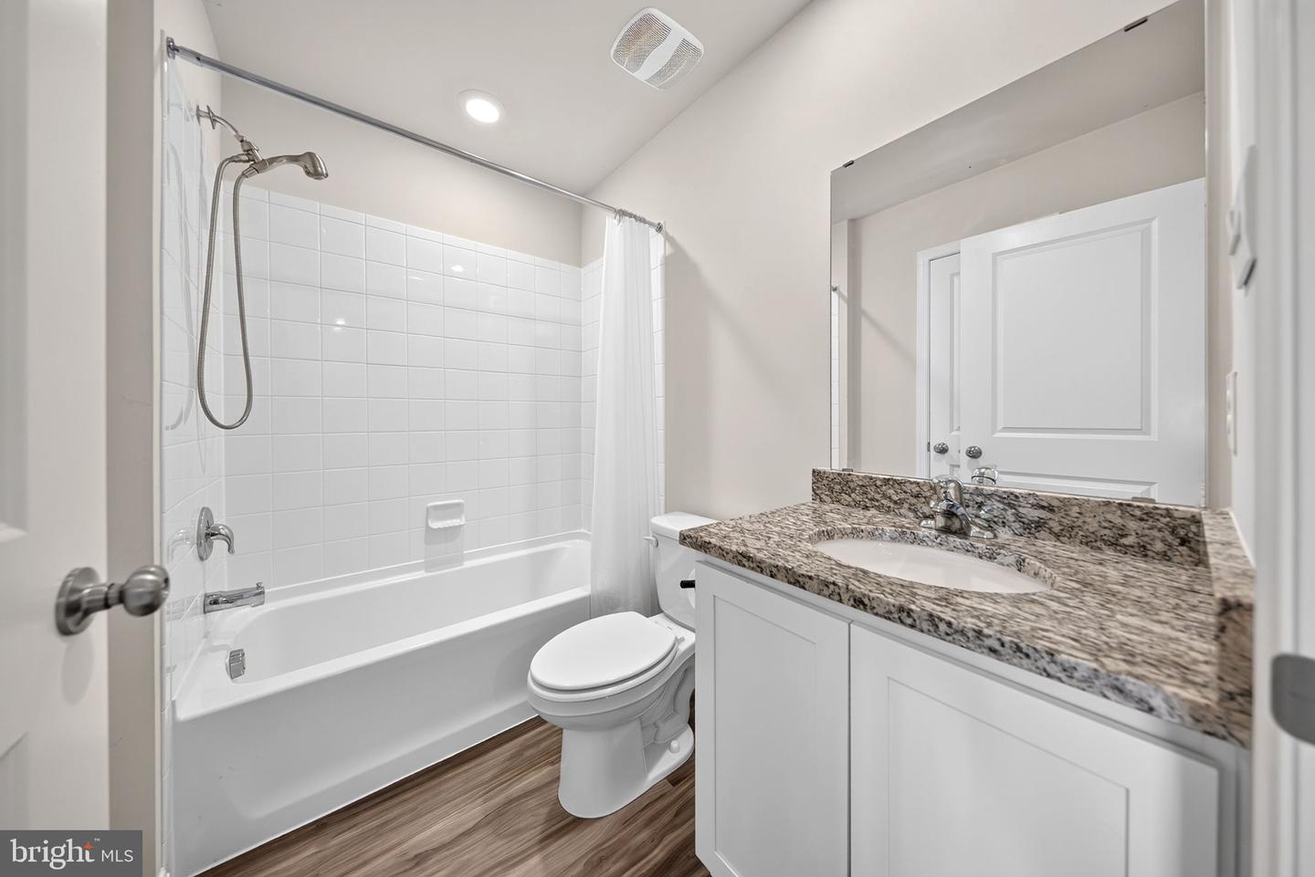 1204 Daphne Way Property Photo 34