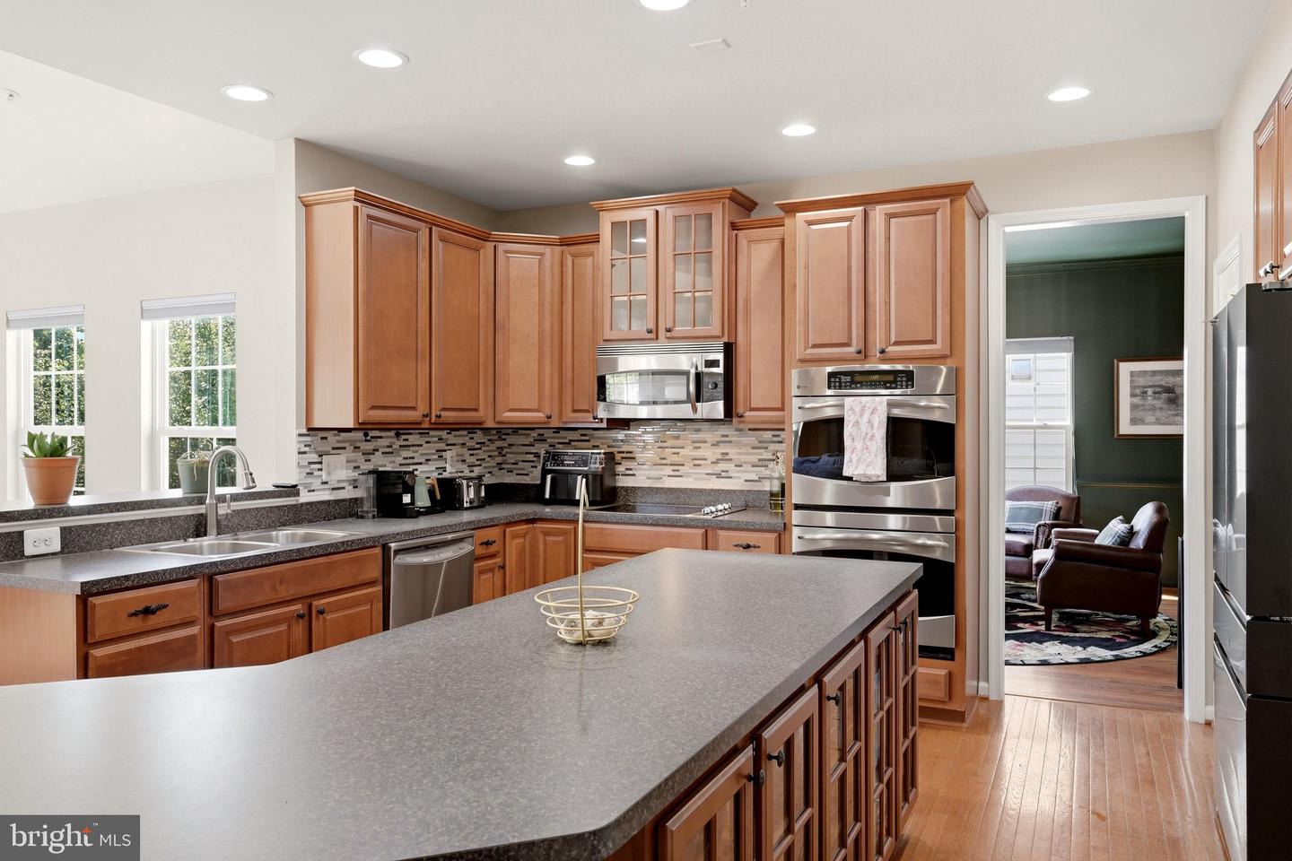 1302 Moore Spring Ct Property Photo 12