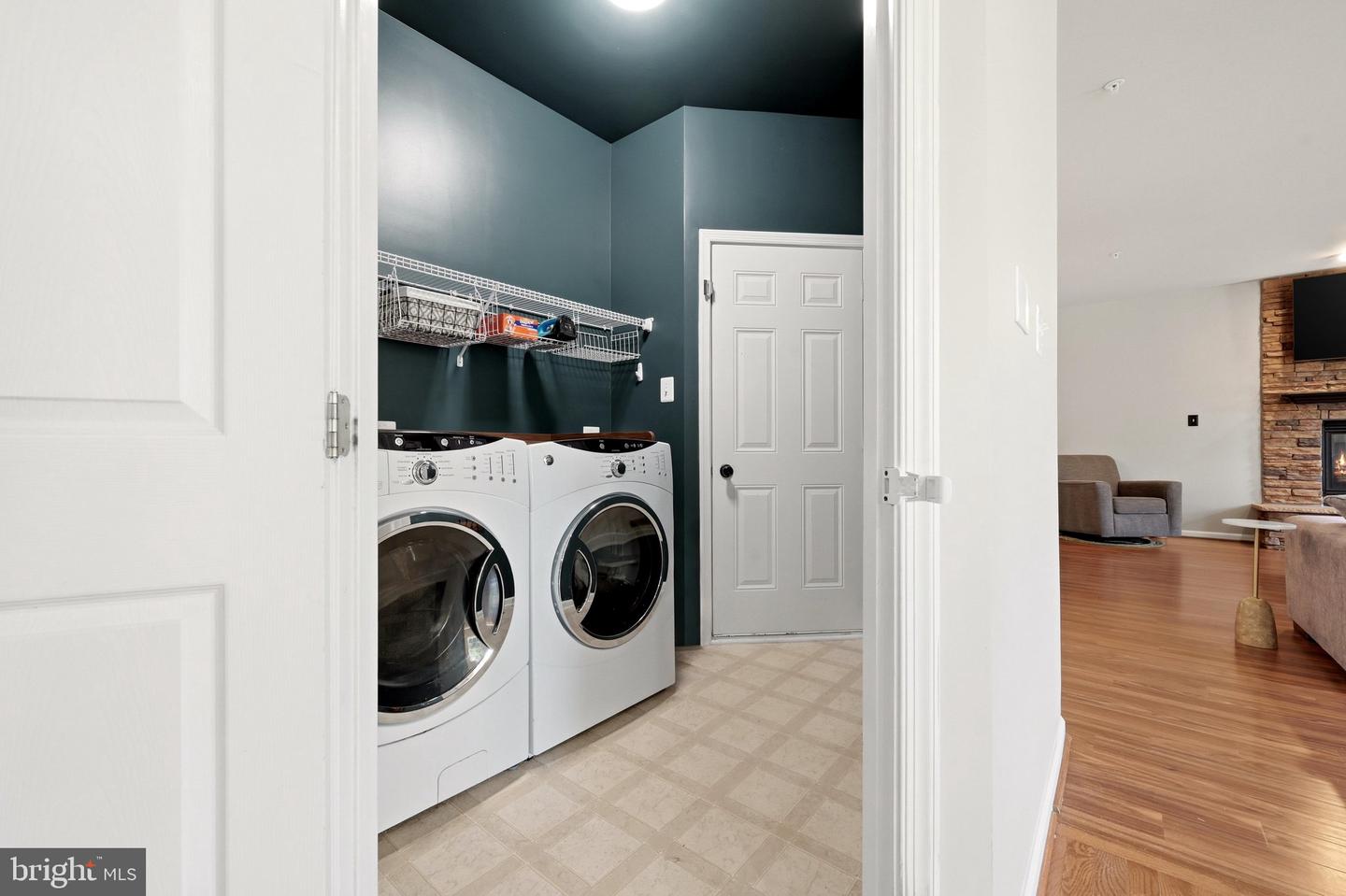 1302 Moore Spring Ct Property Photo 30