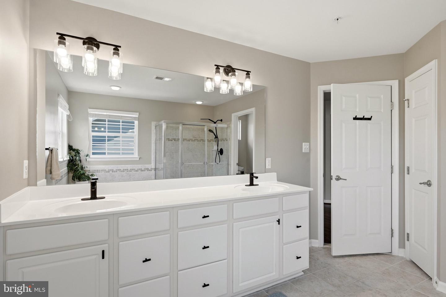 1302 Moore Spring Ct Property Photo 43