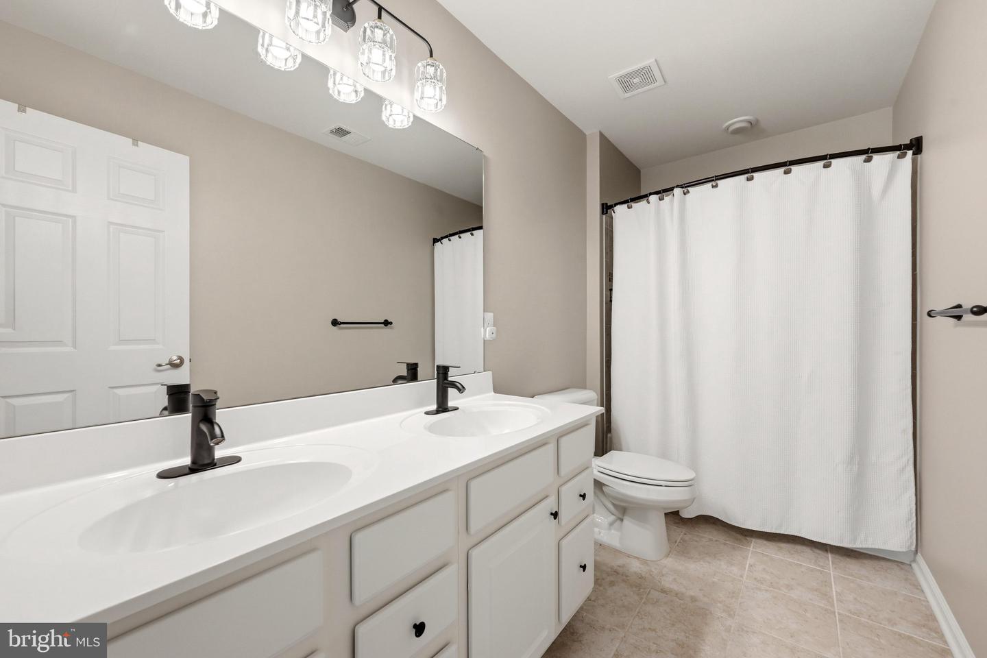 1302 Moore Spring Ct Property Photo 46