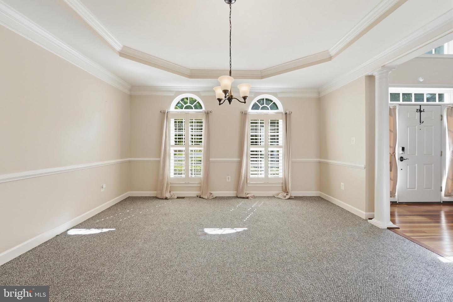 2148 Chestnut Ln Property Photo 6