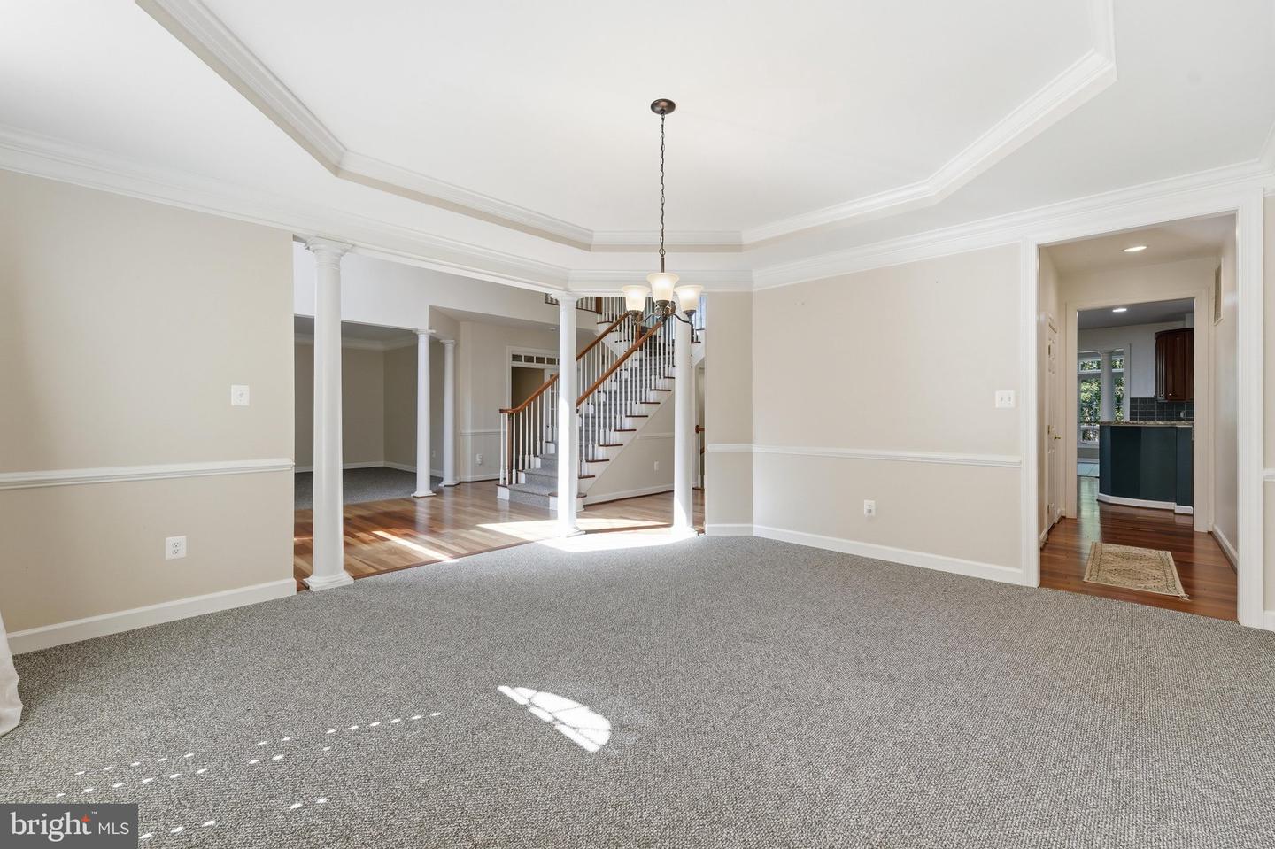 2148 Chestnut Ln Property Photo 7
