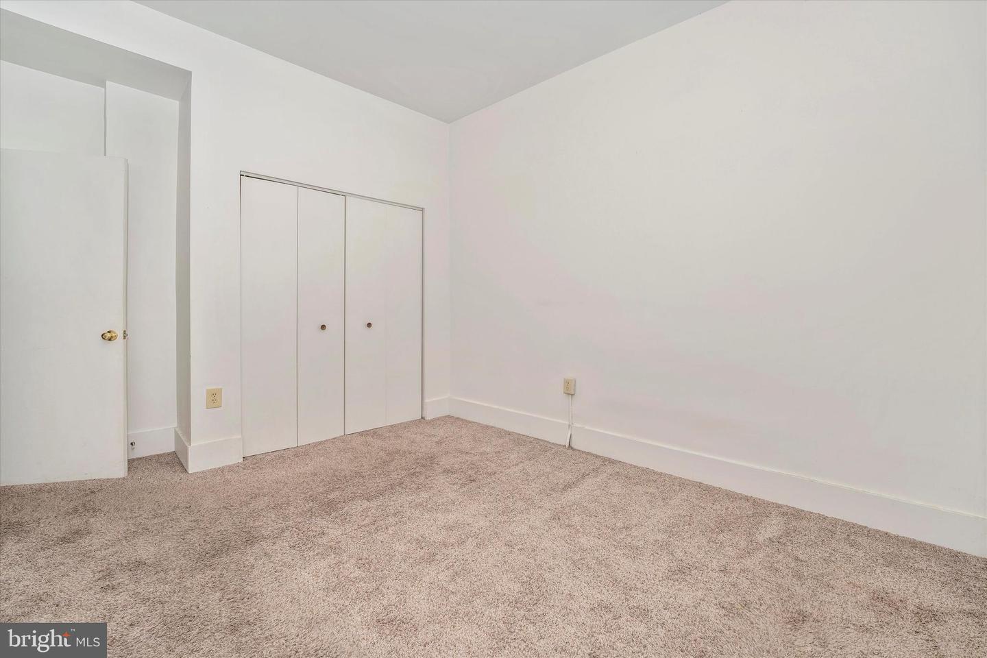 201 S Market St #1b Property Photo 14