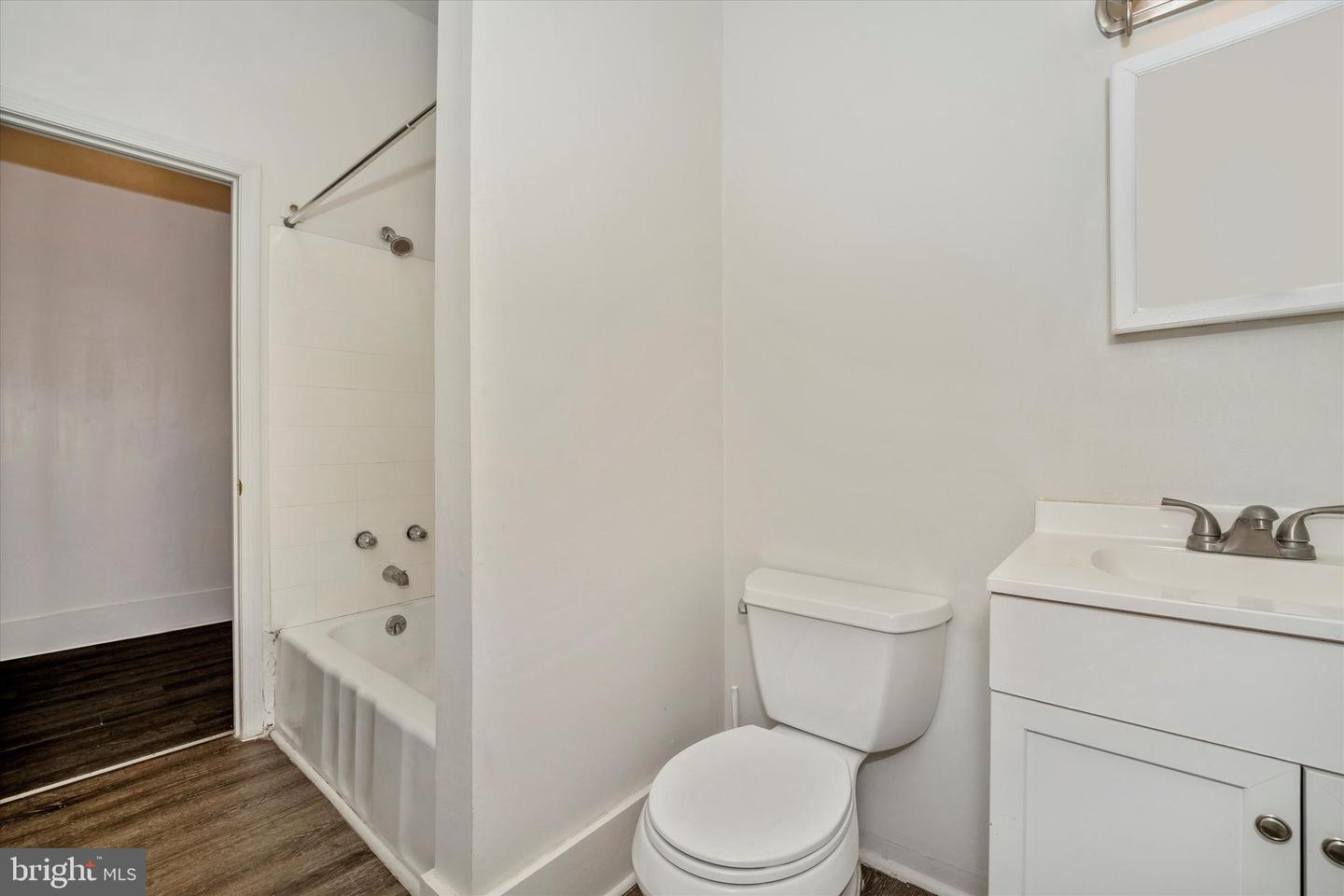 201 S Market St #1b Property Photo 25