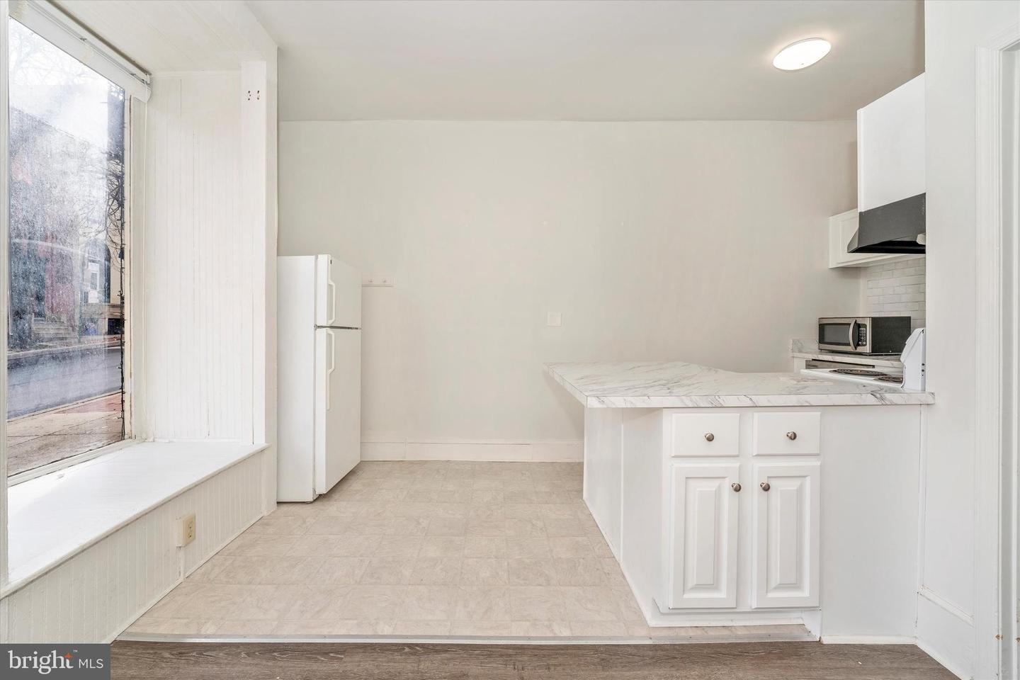 201 S Market St #1b Property Photo 26