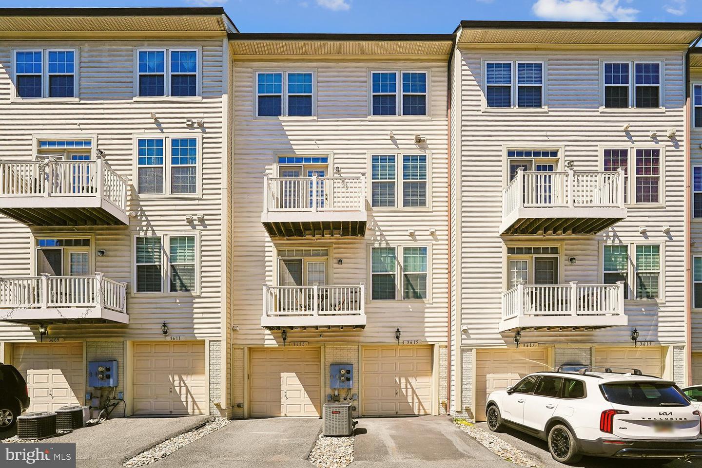 3615 Spring Hollow Ln #3615 Property Photo 2
