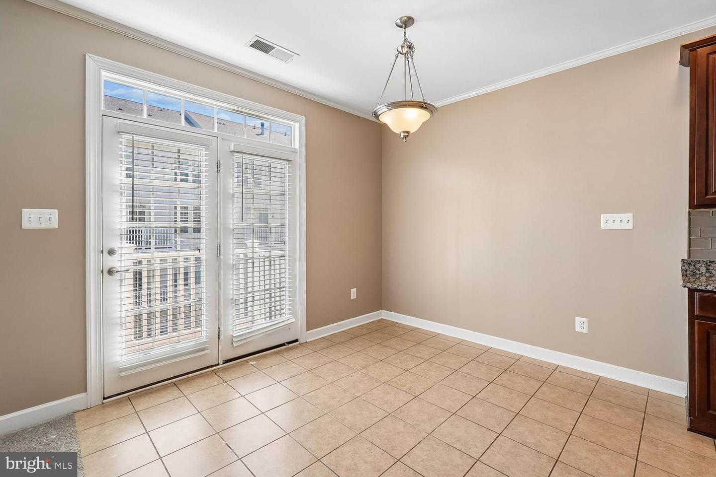 3615 Spring Hollow Ln #3615 Property Photo 13