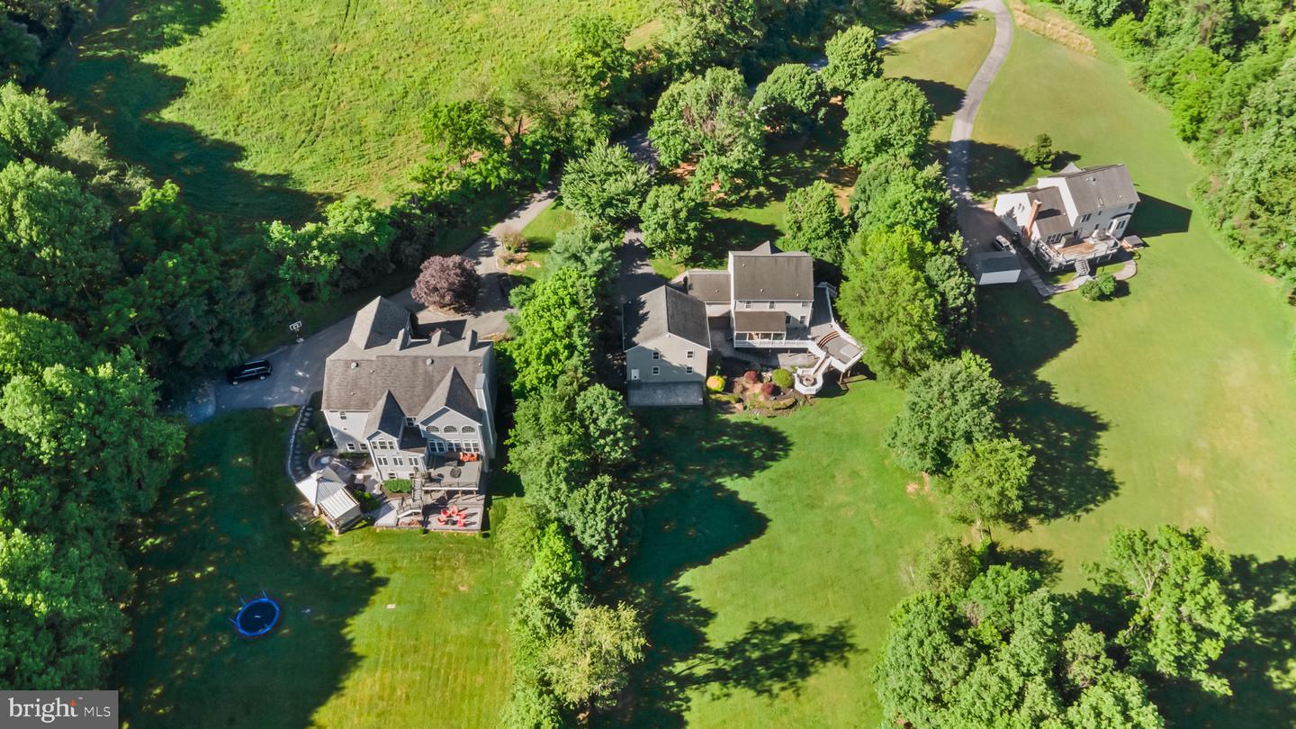 2420 Prices Distillery Rd Property Photo 3
