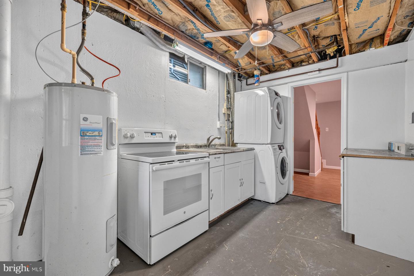 10741 Lake Edge Ct Property Photo 27