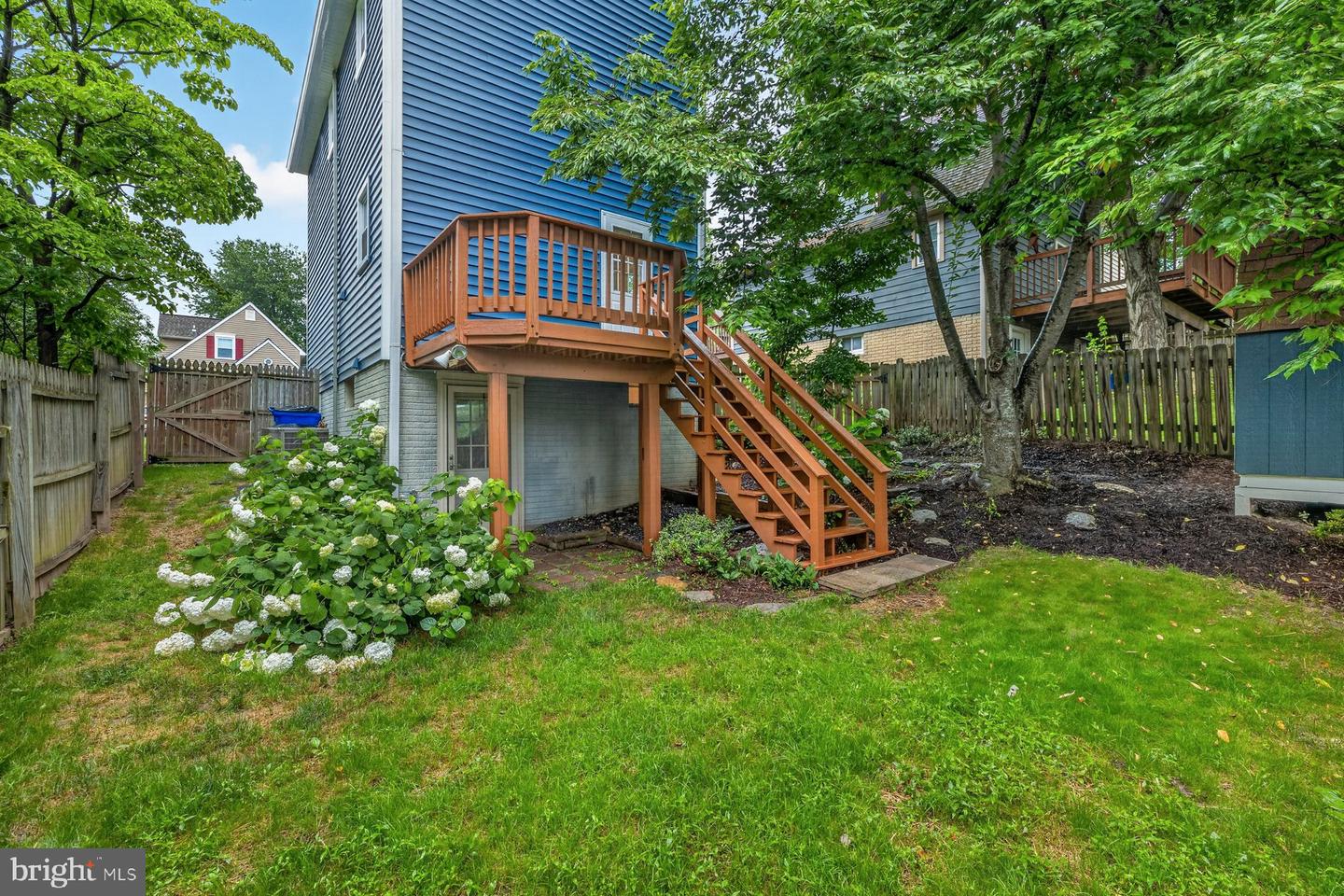 10741 Lake Edge Ct Property Photo 30