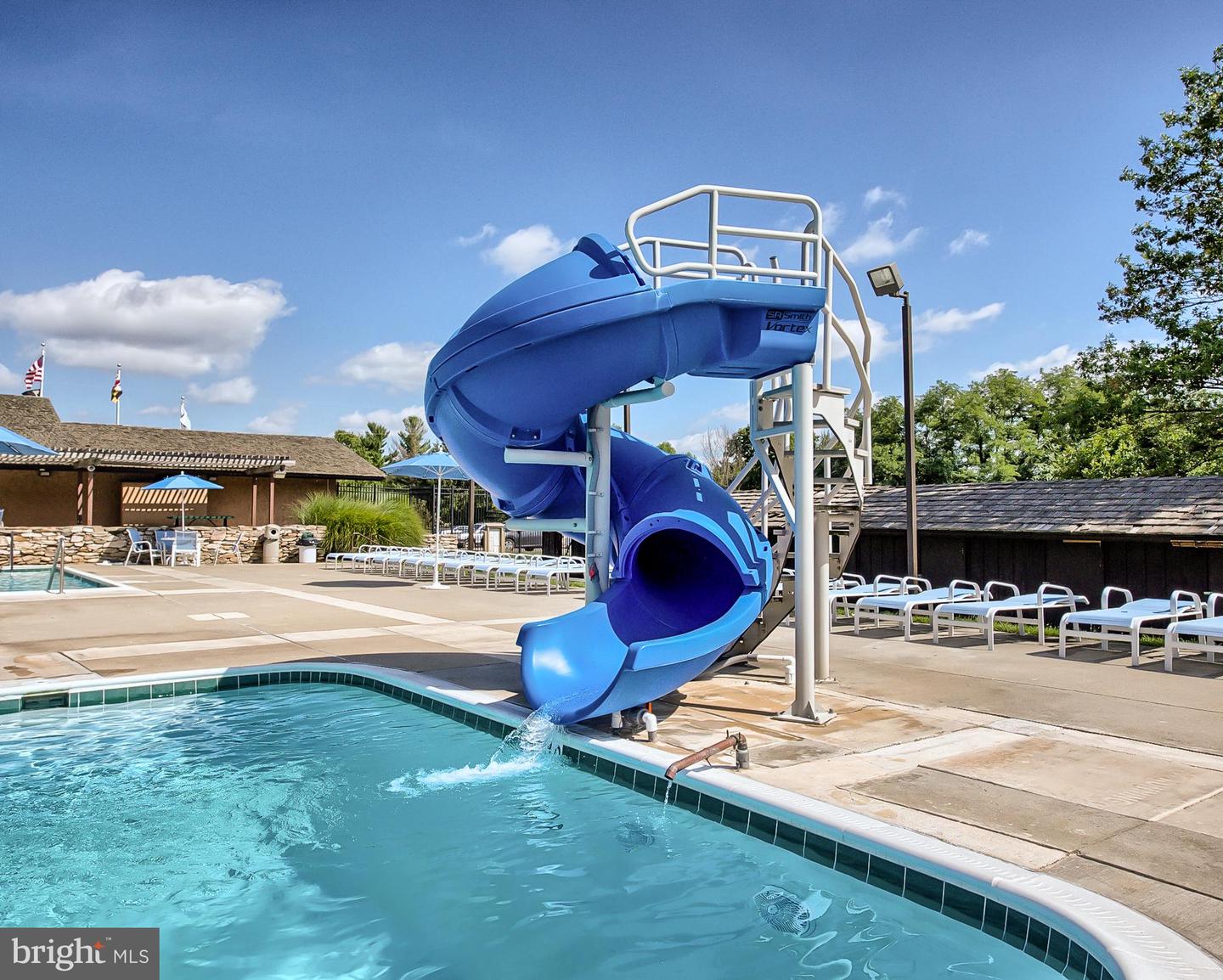 10741 Lake Edge Ct Property Photo 42