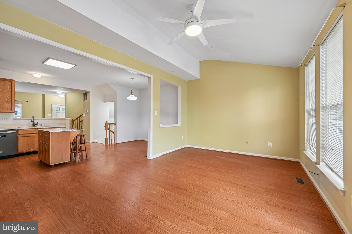 1724 Emory St Property Photo 11