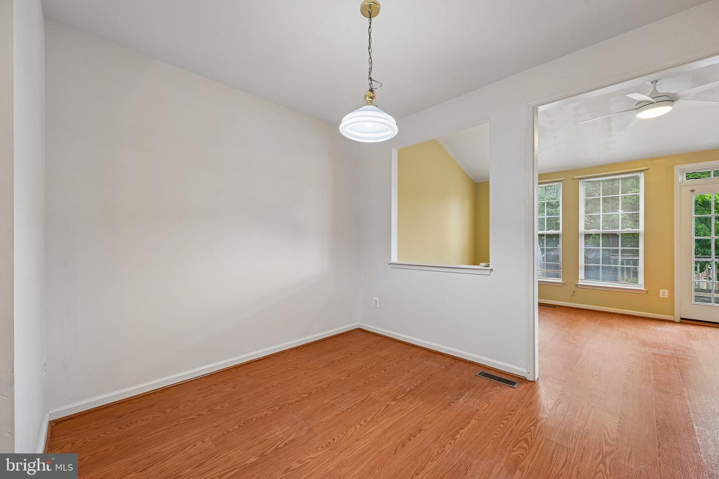 1724 Emory St Property Photo 14