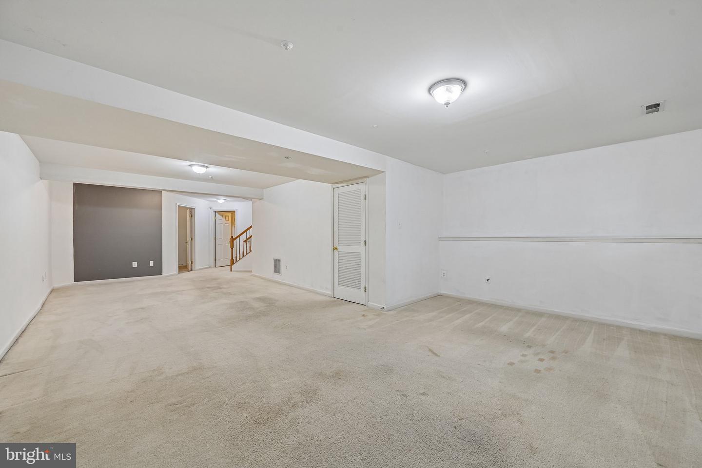 1724 Emory St Property Photo 37