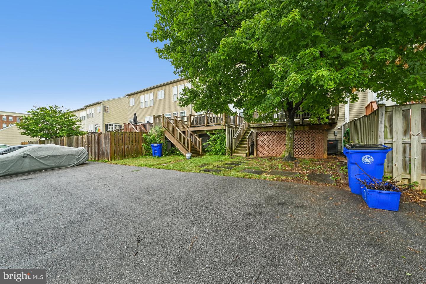 1724 Emory St Property Photo 49