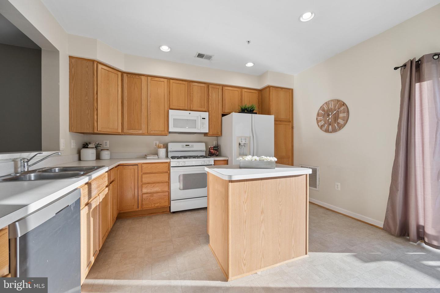 5302-c Talladega Ct #207 Property Photo 18