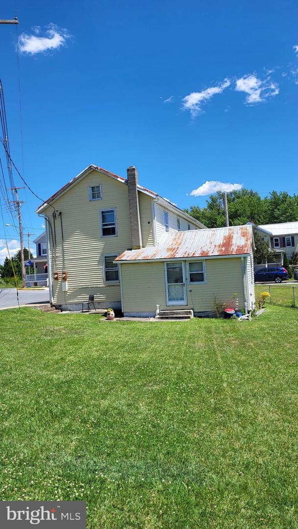 27 N Carroll St N Property Photo 6