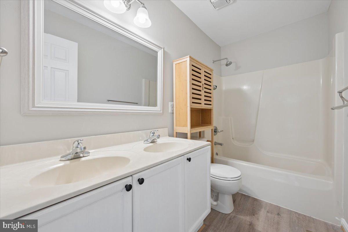 3611 Hope Commons Ct Property Photo 12