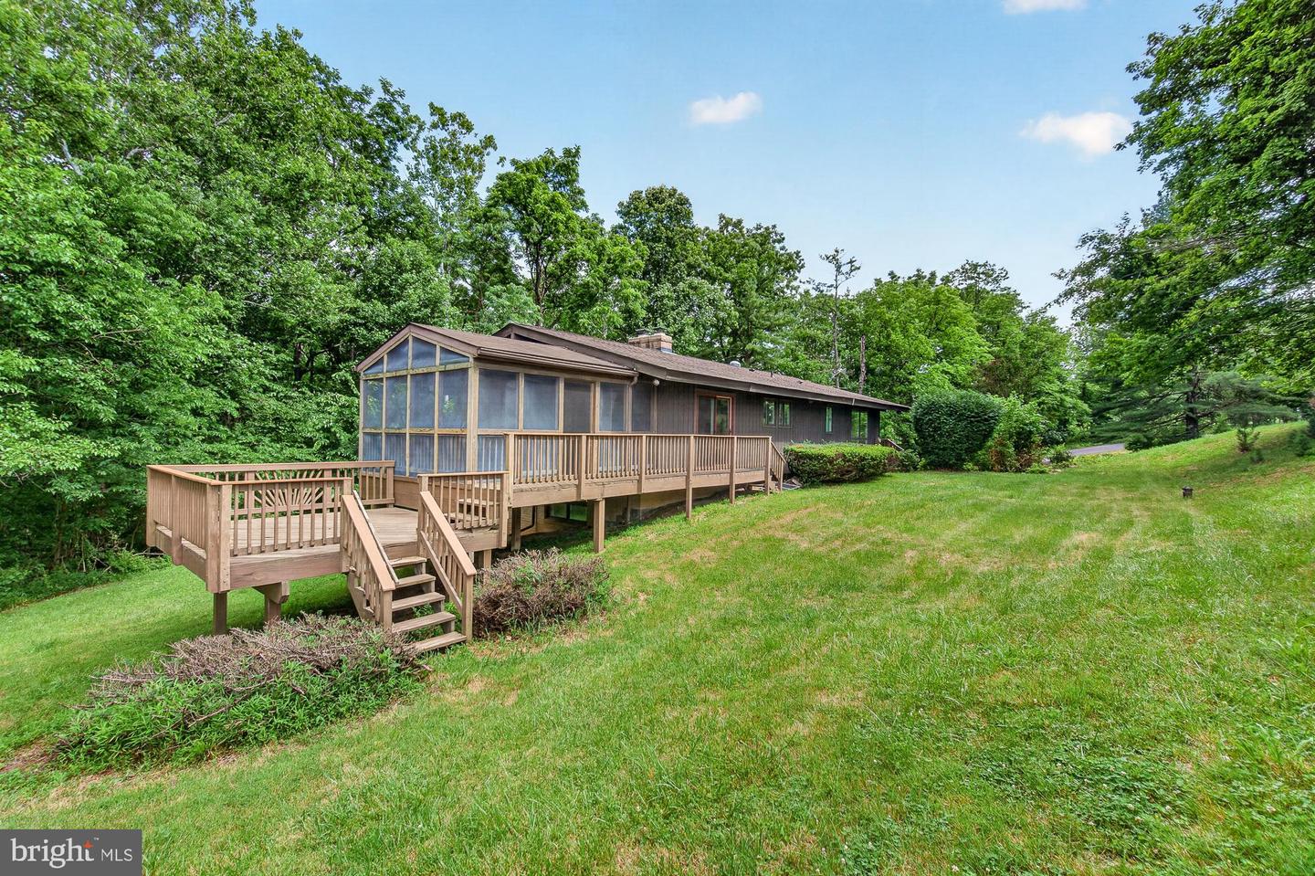 2748 Bennies Hill Rd Property Photo 4