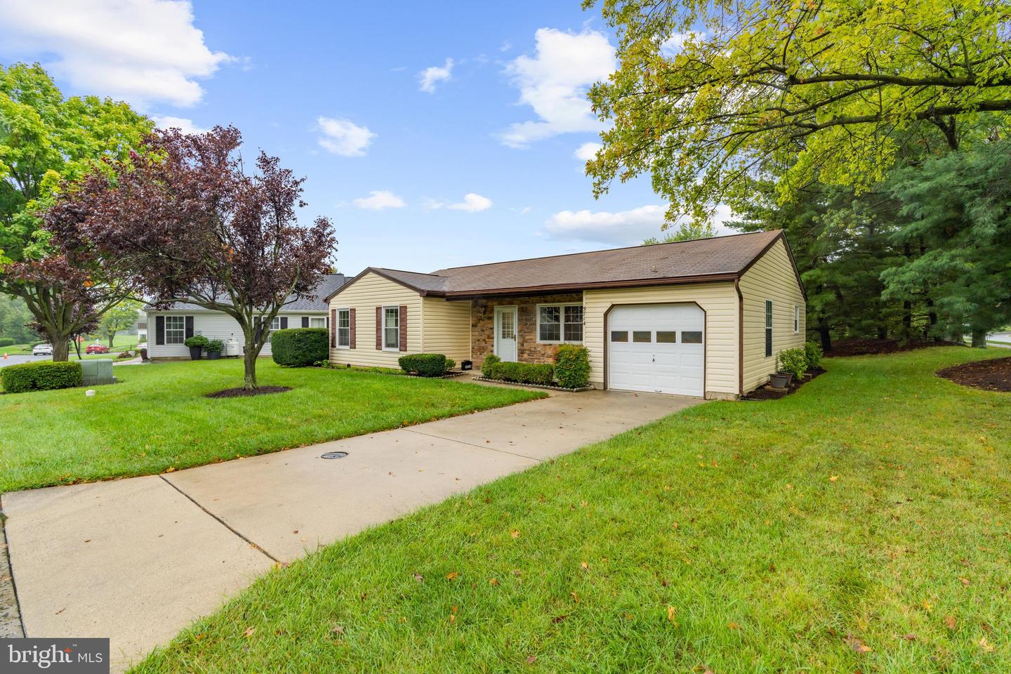 5714 Tamarack Ave Property Photo 4