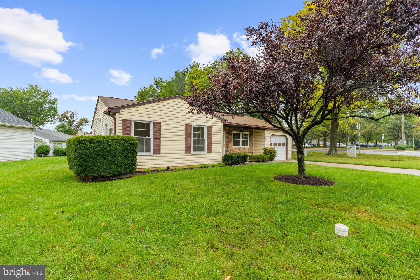 5714 Tamarack Ave Property Photo 6