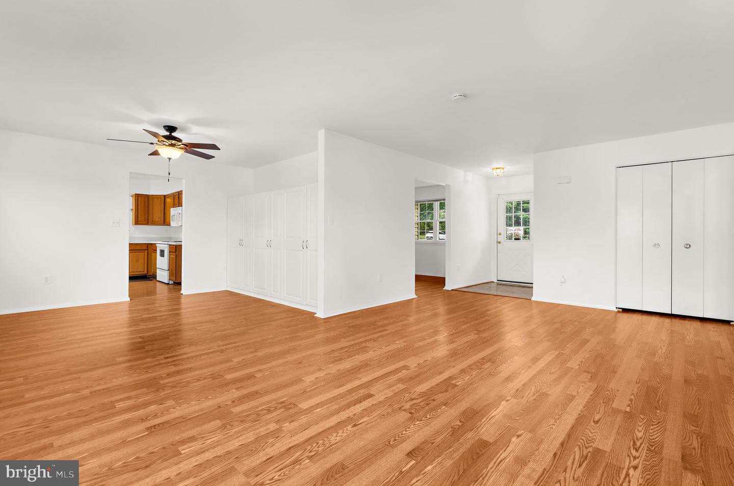 5714 Tamarack Ave Property Photo 10