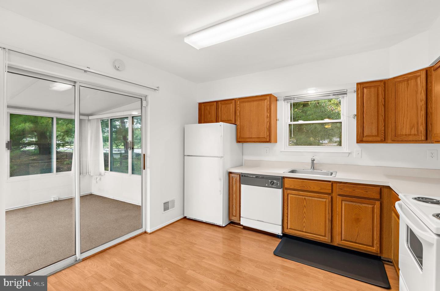 5714 Tamarack Ave Property Photo 14