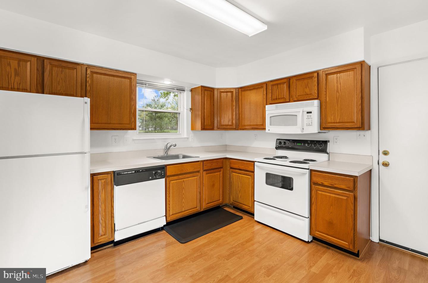 5714 Tamarack Ave Property Photo 16