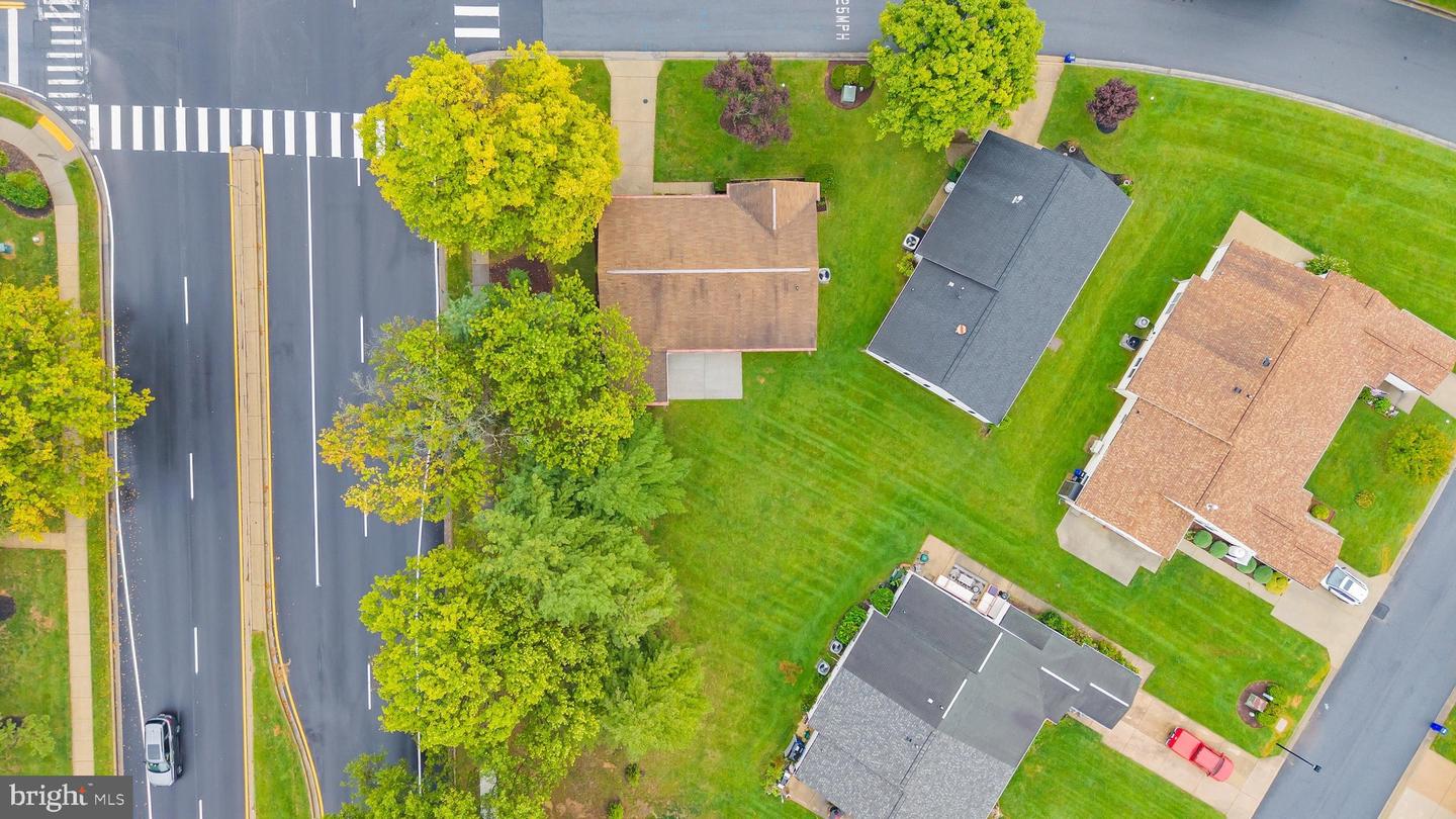 5714 Tamarack Ave Property Photo 38