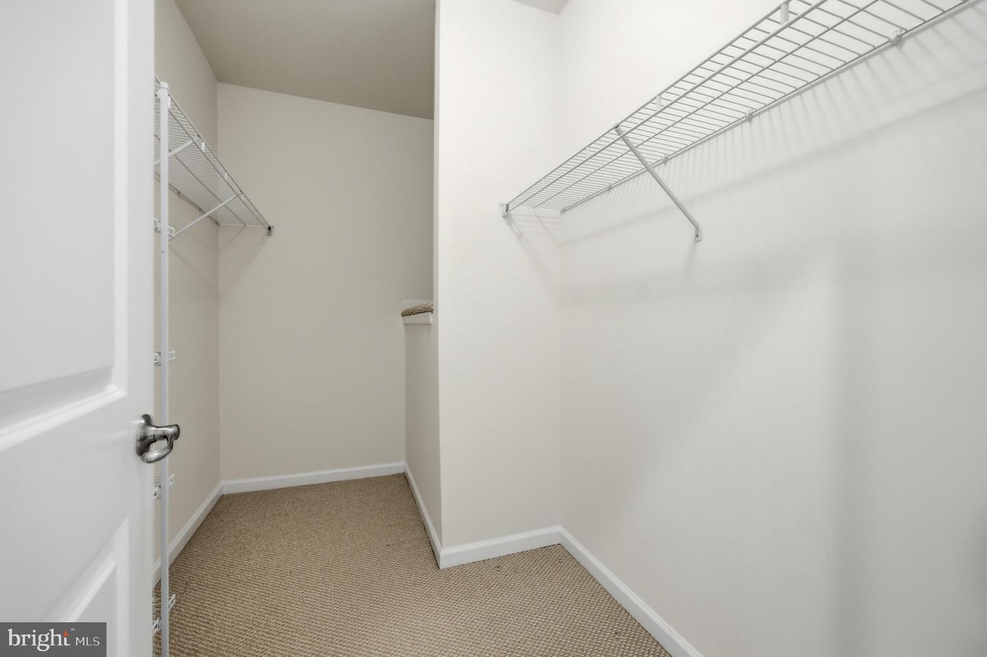 9212 Landon House Way Property Photo 32
