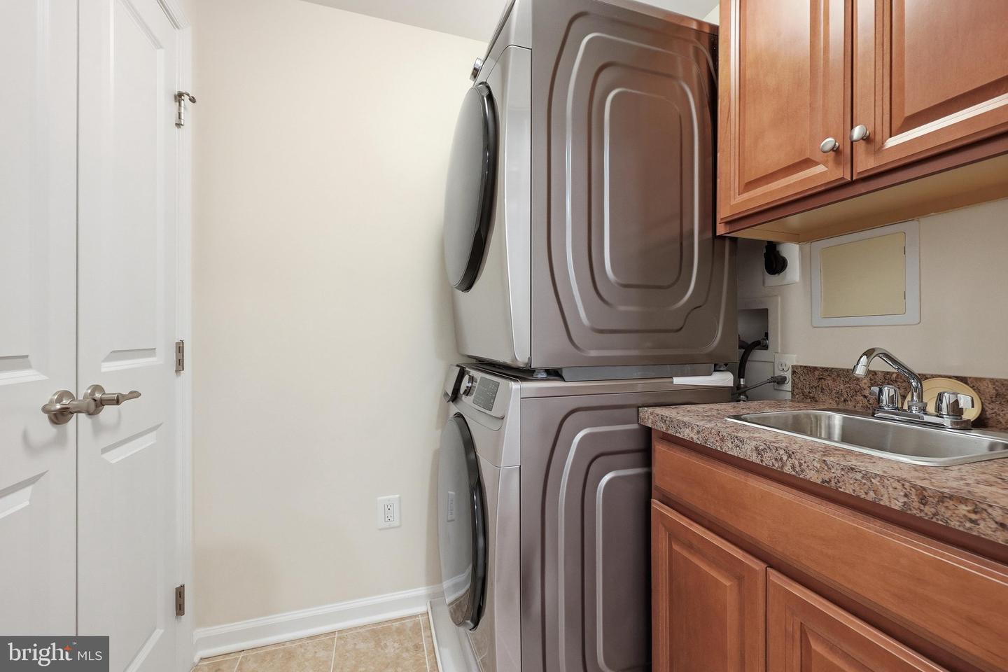 9212 Landon House Way Property Photo 44