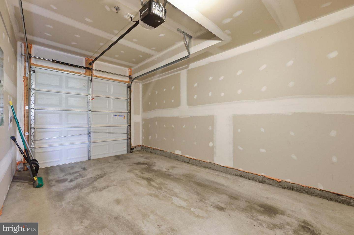 9212 Landon House Way Property Photo 46