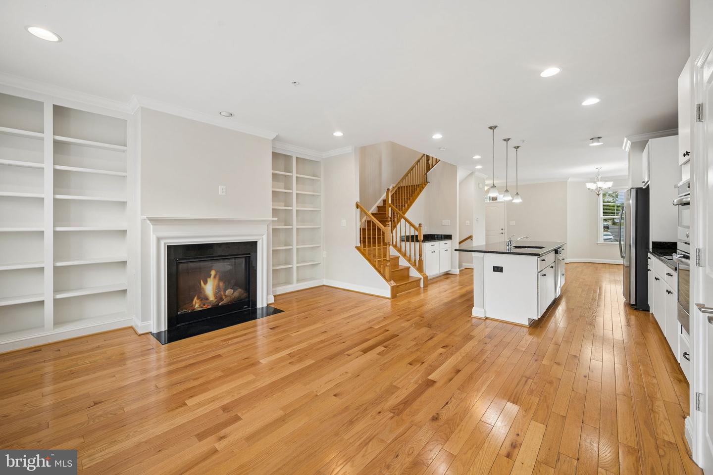 1142 Holden Rd Property Photo 5