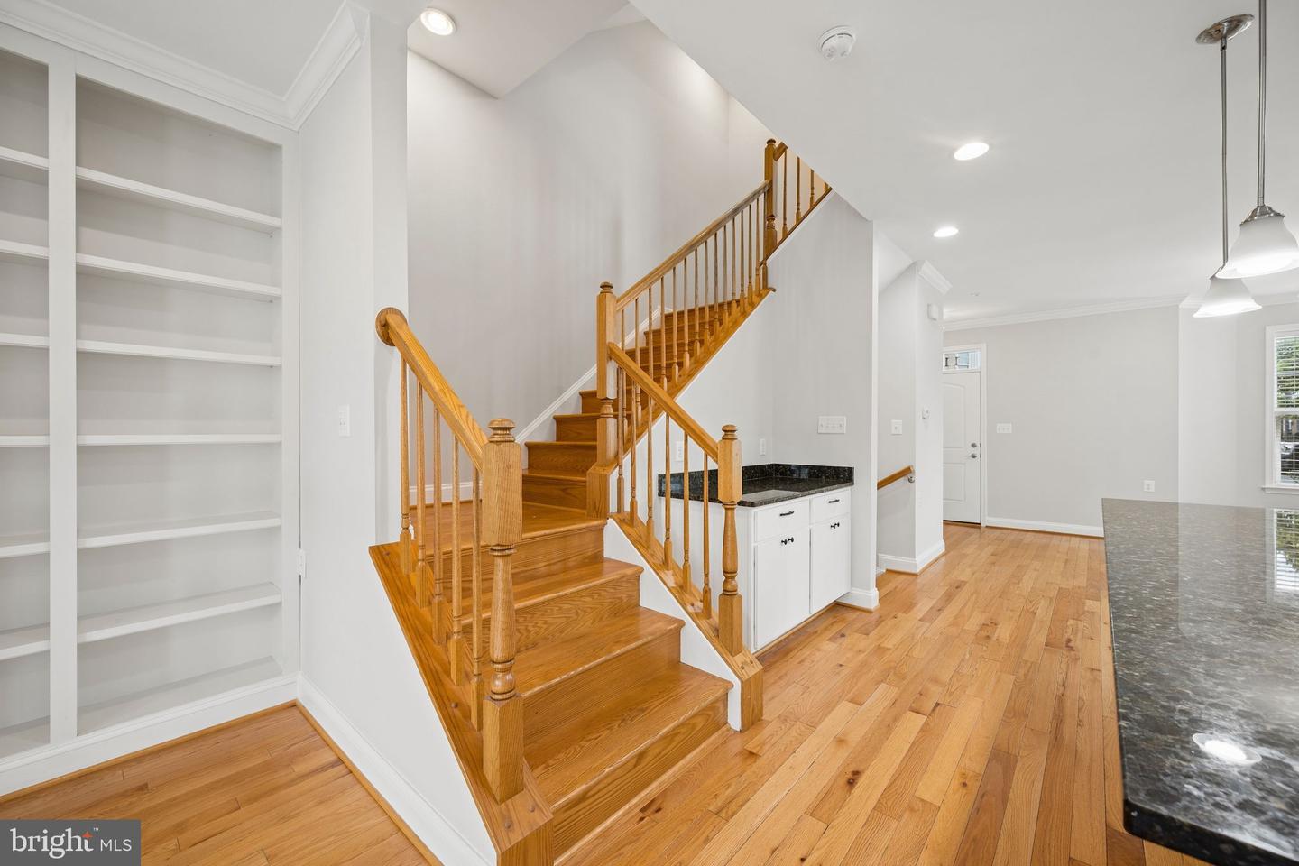 1142 Holden Rd Property Photo 6