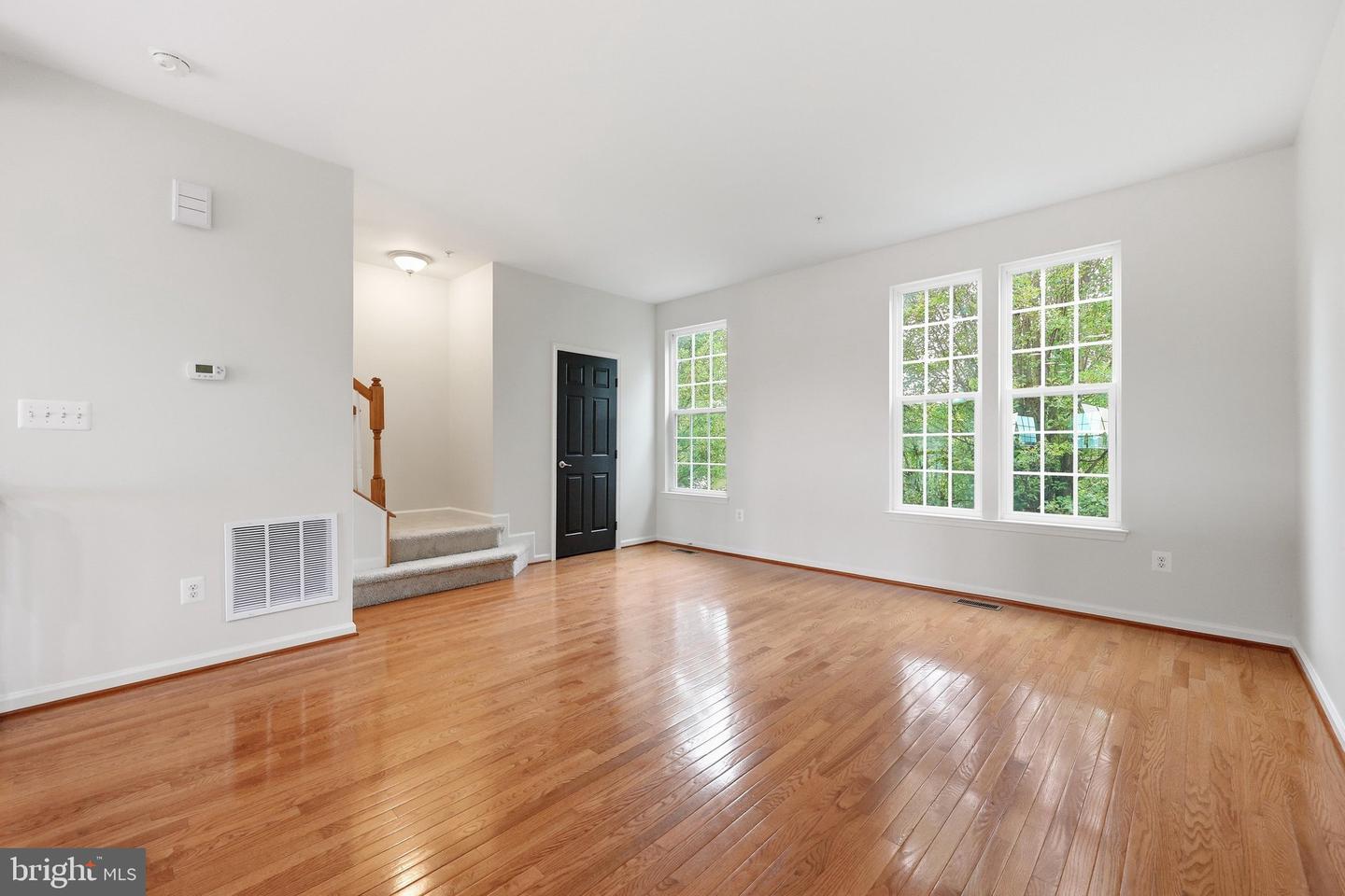 2075 Spring Run Cir Property Photo 10